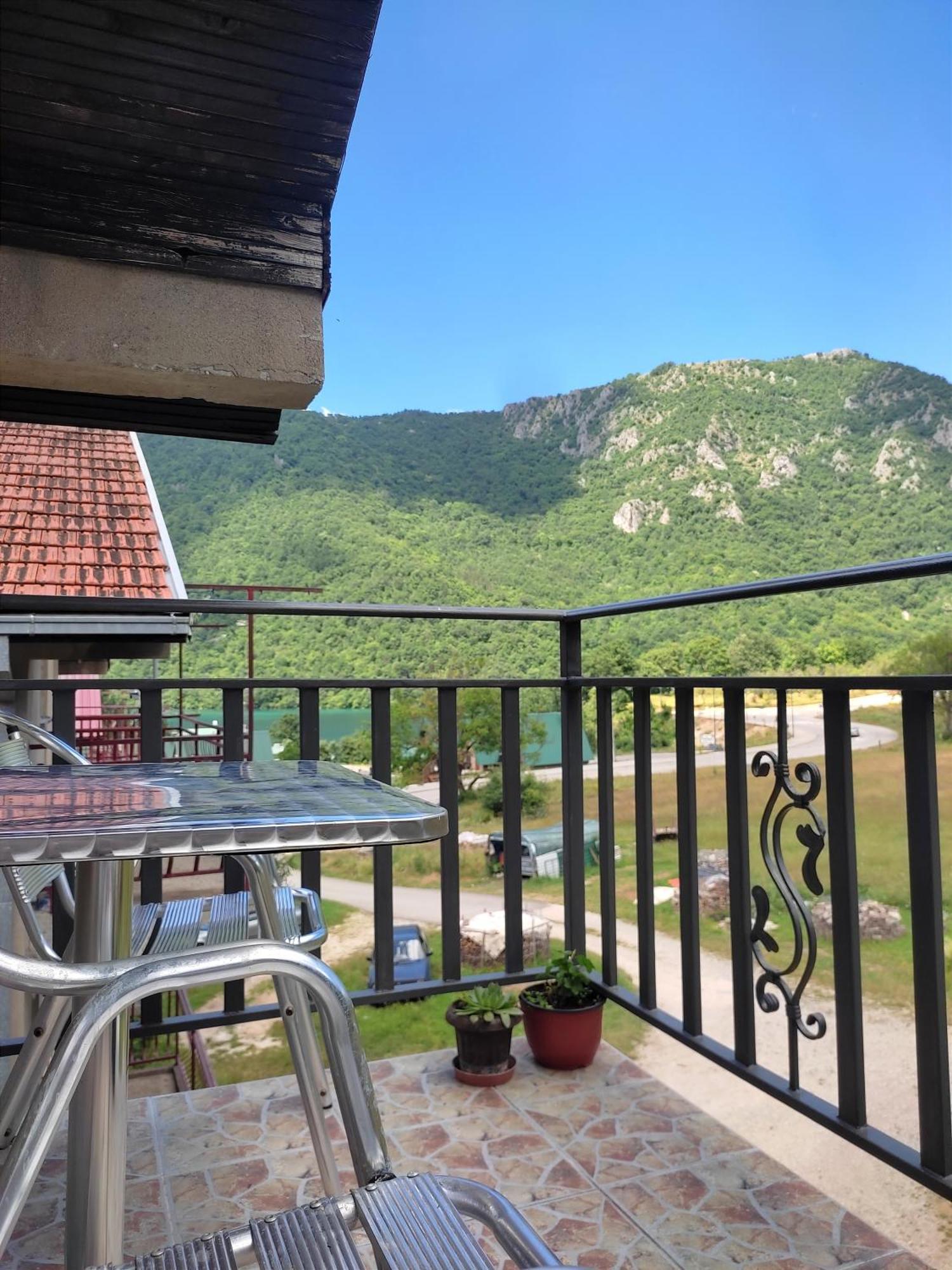 Apartment La Casa Плужине Экстерьер фото