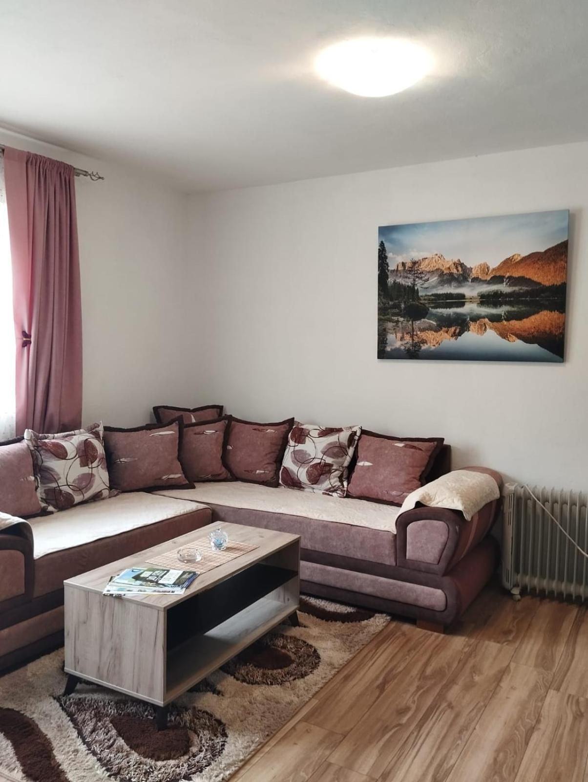 Apartment La Casa Плужине Экстерьер фото
